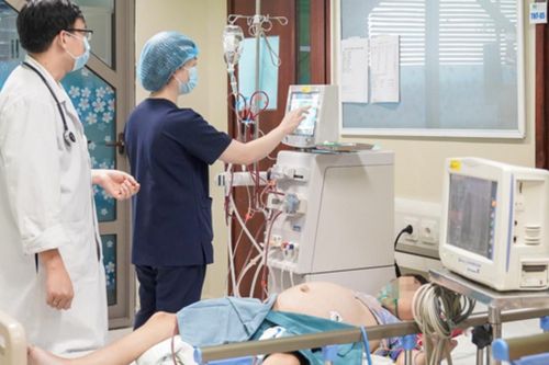 Đưa con trai nguy kịch đi cấp cứu, mẹ ân hận vì sai lầm suốt nửa năm trời