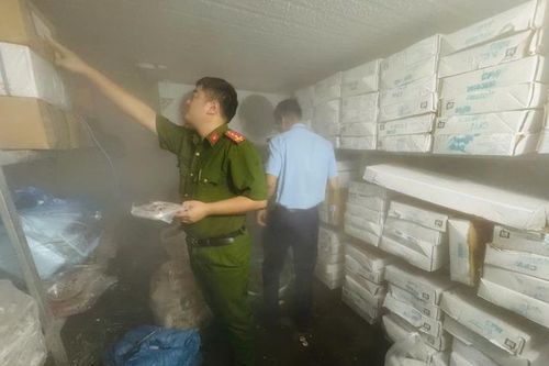 Một công ty bị phát hiện nhập 90kg mực không rõ nguồn gốc