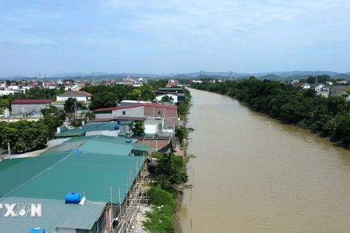 Nghệ An: Xử lý dứt điểm tình trạng vi phạm hành lang đê điều, thủy lợi