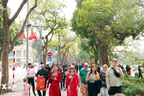 Hà Nội vận động mở cửa nhà vệ sinh miễn phí phục vụ du khách