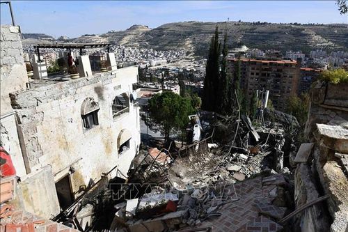 Israel tấn công trụ sở quân đội Syria ở thủ đô Damascus