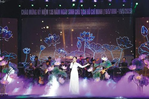 Đồng lòng vun đắp nền tảng văn hóa mới