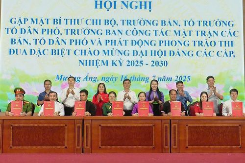 Phát động phong trào thi đua đặc biệt chào mừng đại hội Đảng