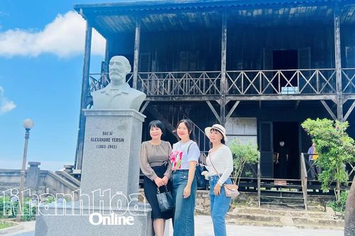 Mở lại tour tham quan nhà bác sĩ A.Yersin ở Hòn Bà