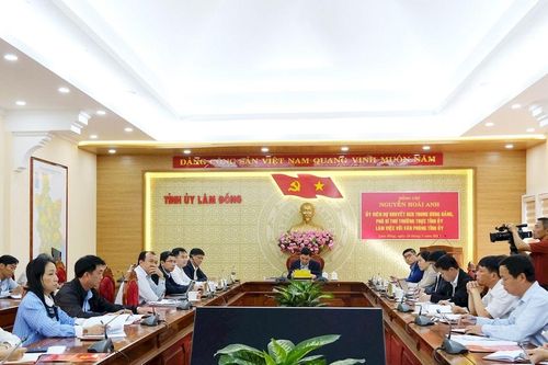 Văn phòng Tỉnh ủy Lâm Đồng xây dựng đoàn kết, bảo đảm thực hiện tốt nhiệm vụ