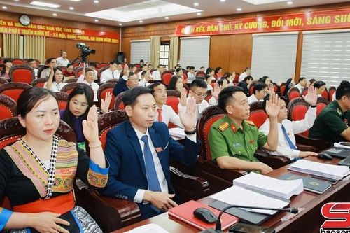 Kỳ họp thứ mười một, HĐND tỉnh khóa XV: Thảo luận các nghị quyết về hoạt động của HĐND tỉnh