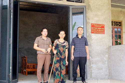 Xây nhà mới, dựng niềm tin