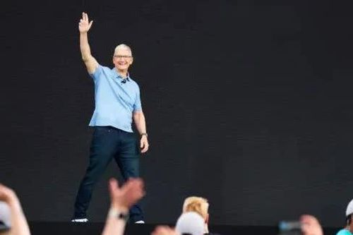 Tim Cook đã đến lúc nên rời Apple?