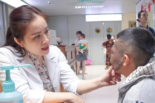 Tìm lại nụ cười cho trẻ mắc dị tật bẩm sinh