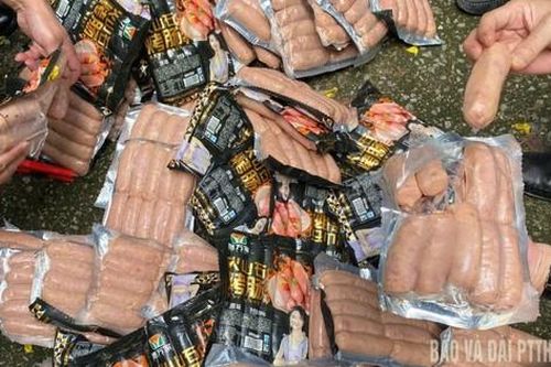 Lạng Sơn liên tiếp phát hiện các vụ vận chuyển xúc xích không rõ nguồn gốc