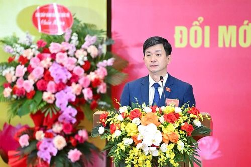 Khẩn trương xây dựng chương trình hành động thực hiện Nghị quyết, tạo ra khí thế và chuyển biến mạnh mẽ ngay từ đầu nhiệm kỳ mới