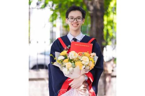 Thủ khoa duy nhất toàn quốc khối B00, quê Cà Mau