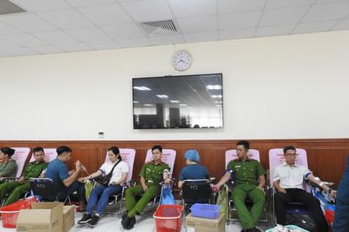 Công an TPHCM: Tích cực hưởng ứng chương trình 'Chia giọt hồng - Nhân sự sống'