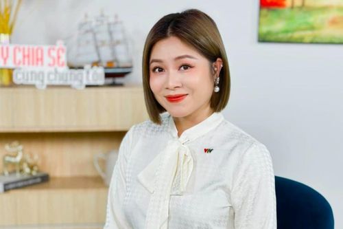 MC Hoàng Linh xin lỗi vì quảng cáo sữa giả: 'Tôi day dứt và ân hận'