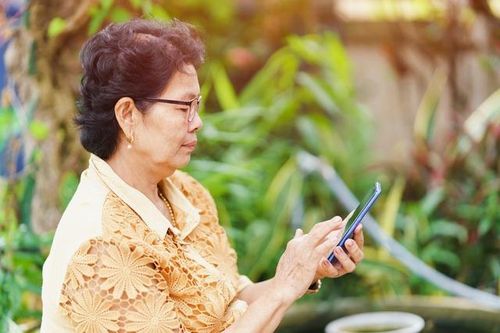 Mẹ chồng lấy trộm thẻ lương hưu: Tôi 60 tuổi mà vẫn phải học cách tự bảo vệ mình