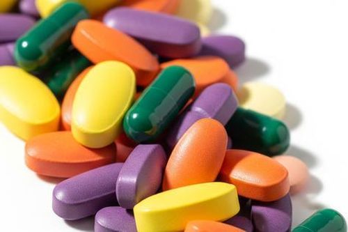 Có nên uống vitamin tổng hợp mỗi ngày không?