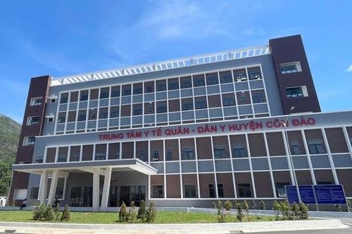 TPHCM bàn giải pháp đào tạo, luân chuyển bác sĩ ra Đặc khu Côn Đảo