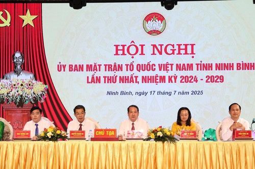 Ninh Bình: Kiện toàn tổ chức, triển khai nhiệm vụ công tác Mặt trận theo mô hình mới