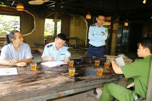 Quán ăn 'chặt chém' 700.000 đồng/lít rượu ở Sa Pa bị xử phạt