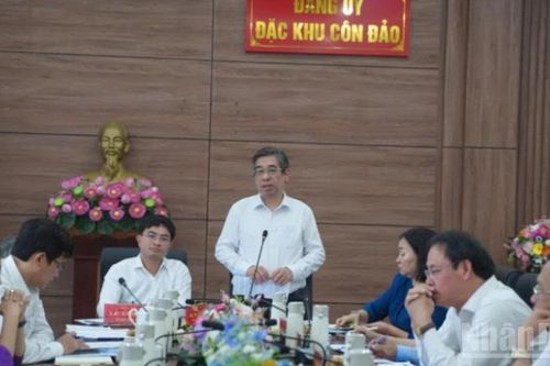 Thường trực Thành ủy Thành phố Hồ Chí Minh làm việc với Ban Thường vụ Đảng ủy đặc khu Côn Đảo