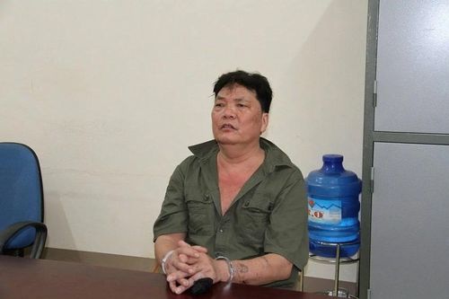 Mâu thuẫn lúc uống rượu, dùng dao chém 2 người trọng thương