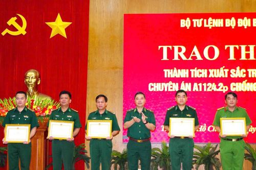 Bộ đội Biên phòng khen thưởng chuyên án phá đường dây ma túy xuyên quốc gia