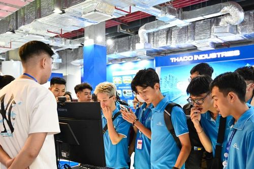 Điểm sàn và dự báo điểm chuẩn Trường Đại học CMC năm 2025