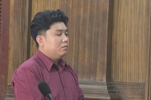 Phạt tù cựu cán bộ công an lừa tiền 'chạy án'