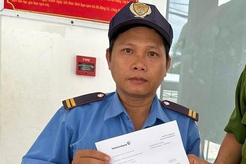 Người đàn ông trả lại 170 triệu đồng cho người chuyển khoản nhầm rồi 'bỏ quên'