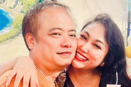 Phi Thanh Vân quấn quýt bạn trai, bạn gái kém 17 tuổi của Chí Trung U50 trẻ đẹp