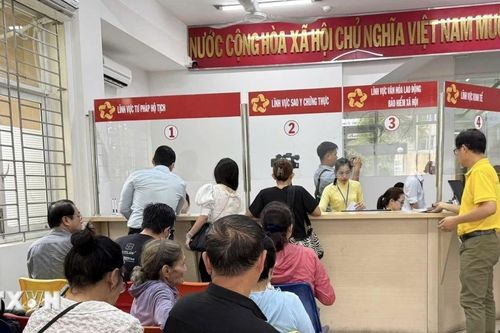 TP Hồ Chí Minh: Nhiều trung tâm hành chính công phục vụ đồ ăn nhẹ miễn phí