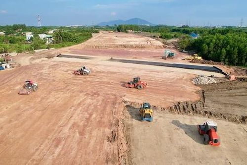 Đồng Nai yêu cầu nhà thầu 'làm ngày làm đêm' để cứu tiến độ cao tốc Biên Hòa – Vũng Tàu
