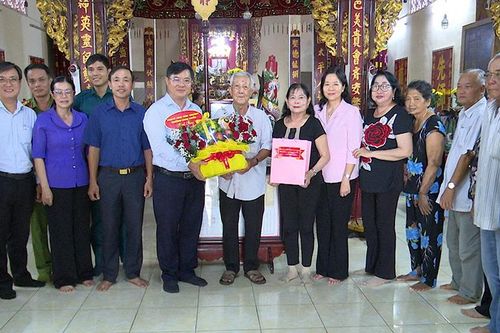 Lãnh đạo phường Long Xuyên thăm Ban Trị sự Giáo hội Phật giáo Việt Nam và các cơ sở thờ tự