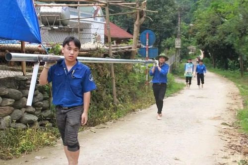 Công trình thắp sáng đường quê: Hoạt động ý nghĩa trong chiến dịch 'Mùa hè xanh 2025' tại xã Bát Xát