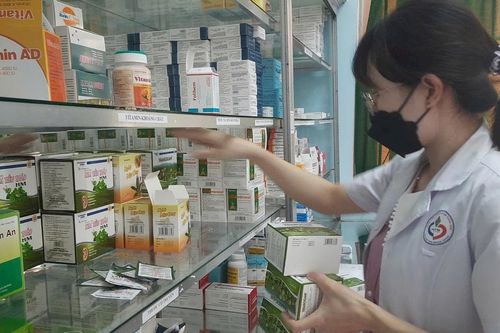Đảm bảo thuốc, vật tư, không để tăng giá