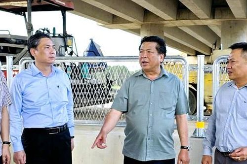 Minister Tran Hong Minh: Strictly monitor expressway progress and construction quality
