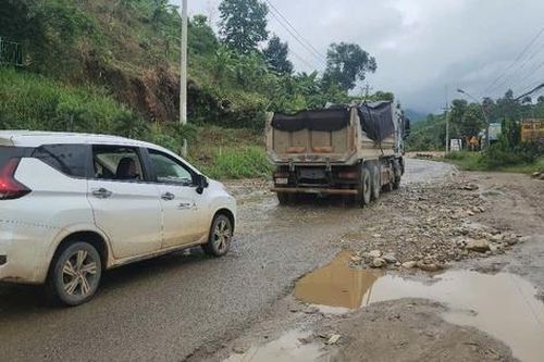 Quốc lộ 27 nối Đắk Lắk - Lâm Đồng xuống cấp nghiêm trọng, tai nạn giao thông rình rập