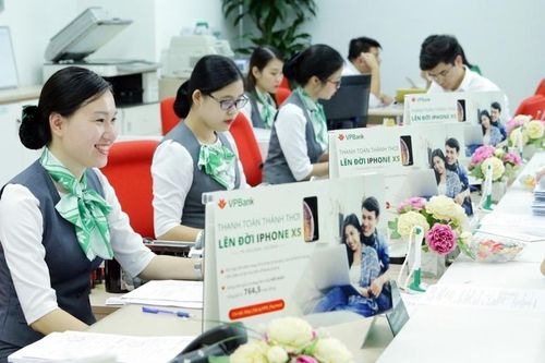 Đãi ngộ cao, ngân hàng vẫn khó tuyển dụng nhân sự công nghệ giỏi