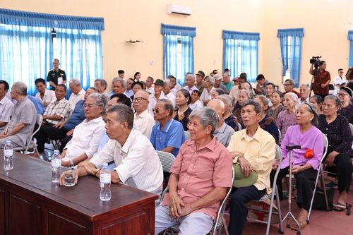 Hành trình tri ân: Nghĩa tình người thầy thuốc áo lính