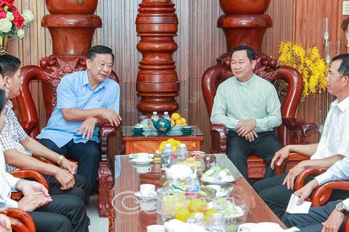 Lãnh đạo tỉnh Cà Mau thăm các cơ sở tôn giáo