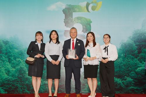 Acecook Việt Nam lọt Top 50 Doanh nghiệp phát triển bền vững tiêu biểu 2025