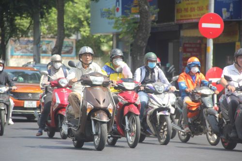 Tài xế công nghệ chạy xe máy xăng có thể không được ký hợp đồng từ đầu năm 2026