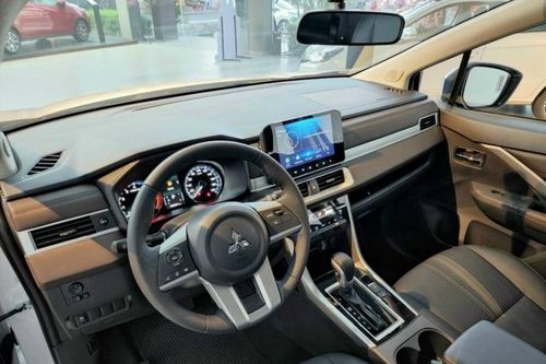 Giá lăn bánh Mitsubishi Xpander mới nhất giảm sốc, rẻ chạm đáy chỉ ngang sedan hạng B Toyota Vios