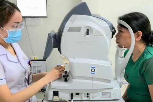 Bệnh viện Nội tiết Nghệ An tiên phong ứng dụng AI sàng lọc biến chứng mắt do đái tháo đường