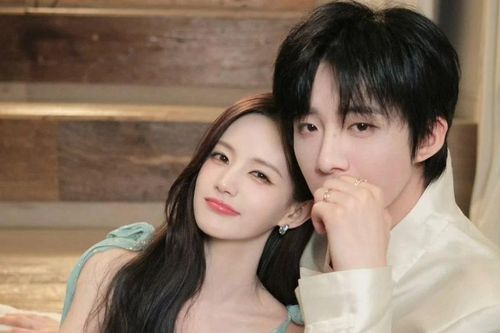 Ai bùng nổ hơn sau 'Thư Quyển Nhất Mộng': Lý Nhất Đồng hay Lưu Vũ Ninh?