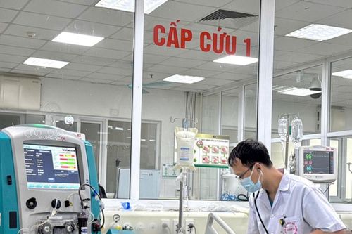 Ăn tiết canh lợn: Nguy cơ rước bệnh vào thân