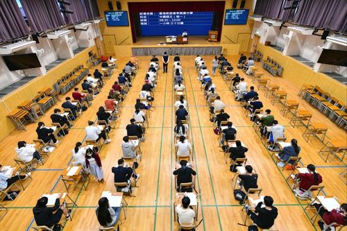 Chạy trốn khỏi kỳ thi đại học