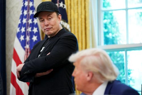 Cử tri Mỹ phớt lờ đảng mới của Elon Musk