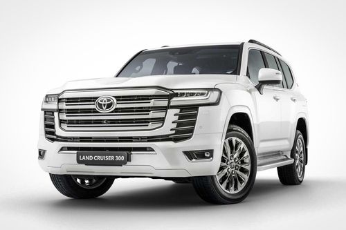 Chạy quá êm, Toyota Prius được dùng để đi trộm Land Cruiser