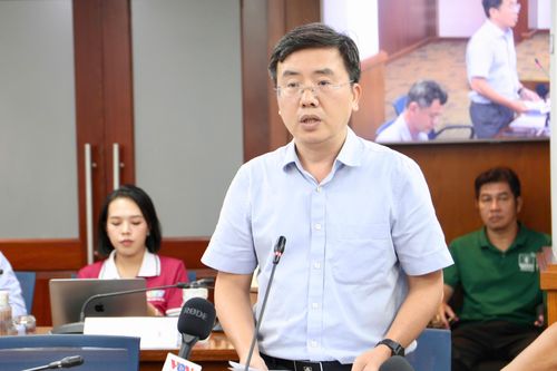 TP.HCM sẽ phủ biển báo sáng khắp các tuyến đường